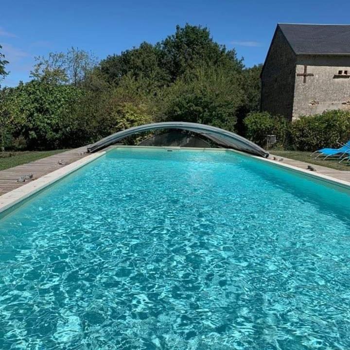 La Jariette Bed & Breakfast Airvault Bagian luar foto