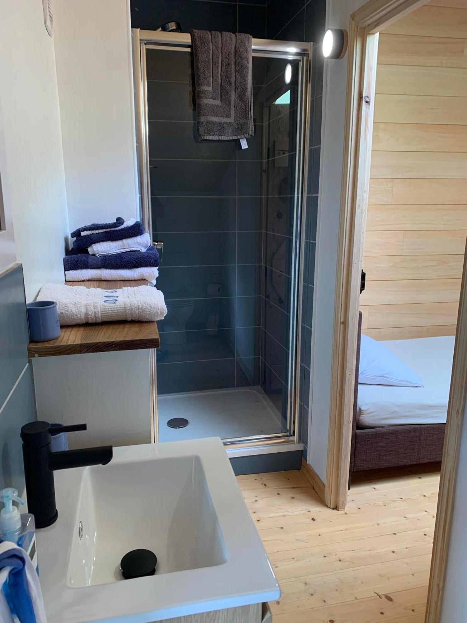 La Jariette Bed & Breakfast Airvault Bagian luar foto
