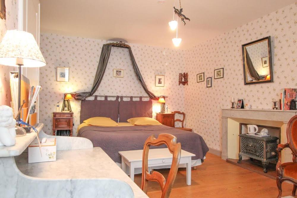 La Jariette Bed & Breakfast Airvault Bagian luar foto